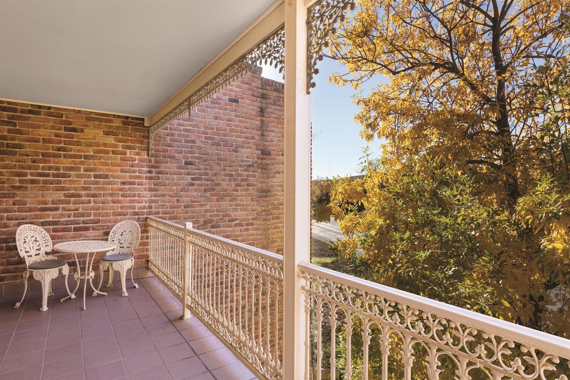 Adina Serviced Apartments Canberra Kingston Exterior photo