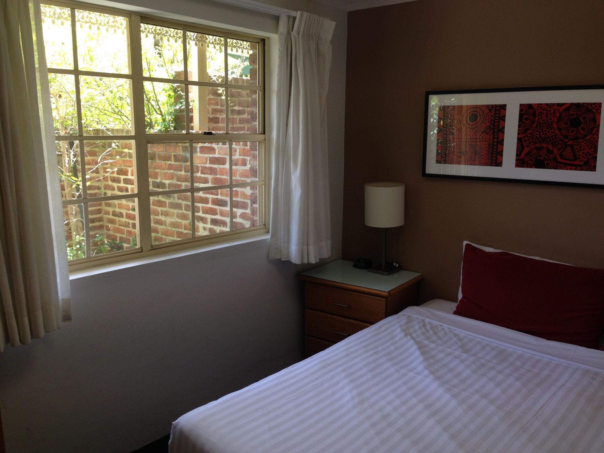 Adina Serviced Apartments Canberra Kingston Exterior photo