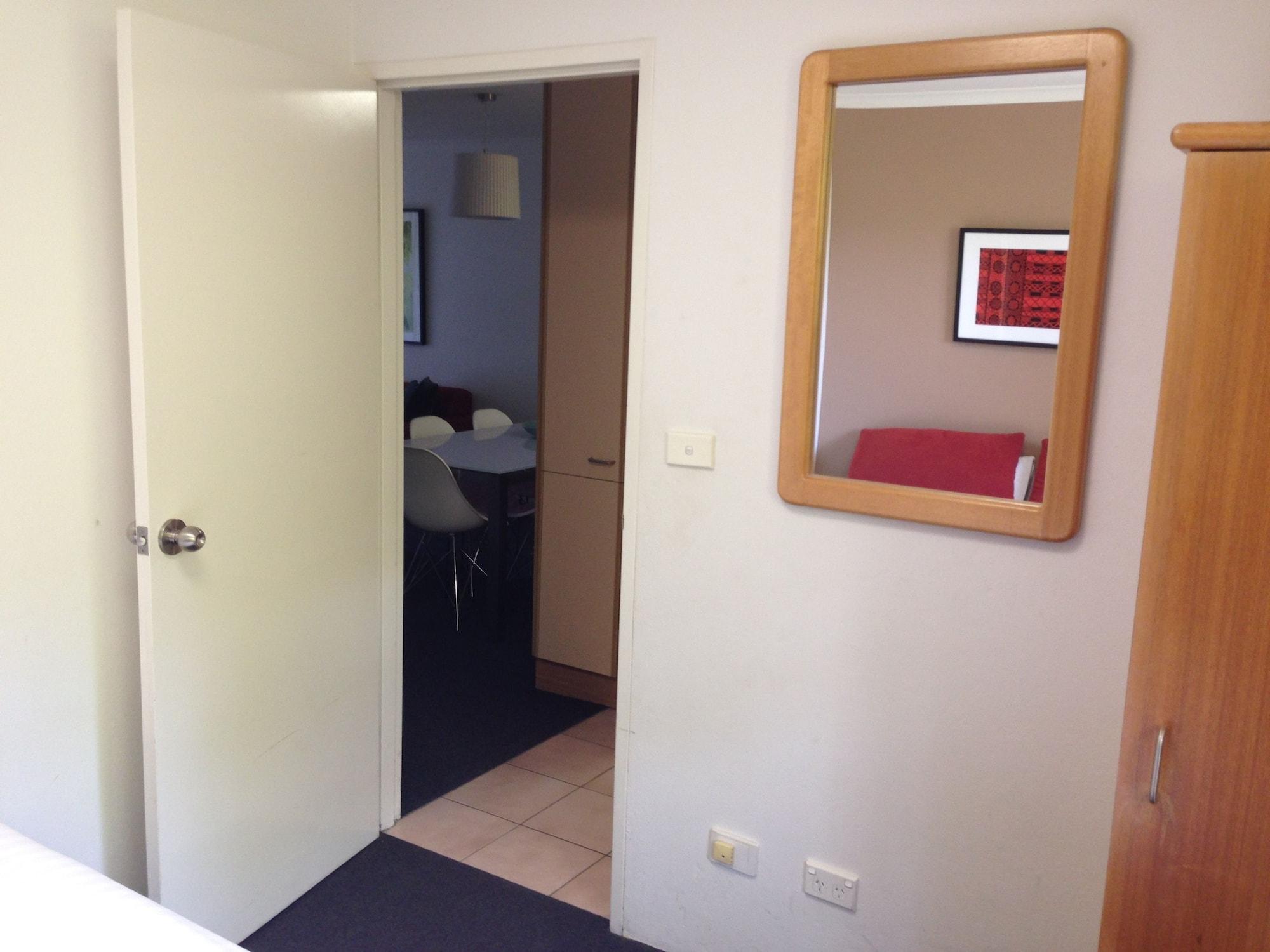 Adina Serviced Apartments Canberra Kingston Exterior photo