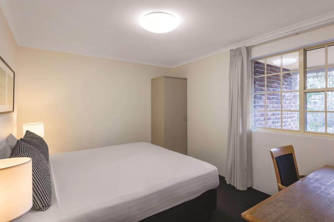 Adina Serviced Apartments Canberra Kingston Exterior photo