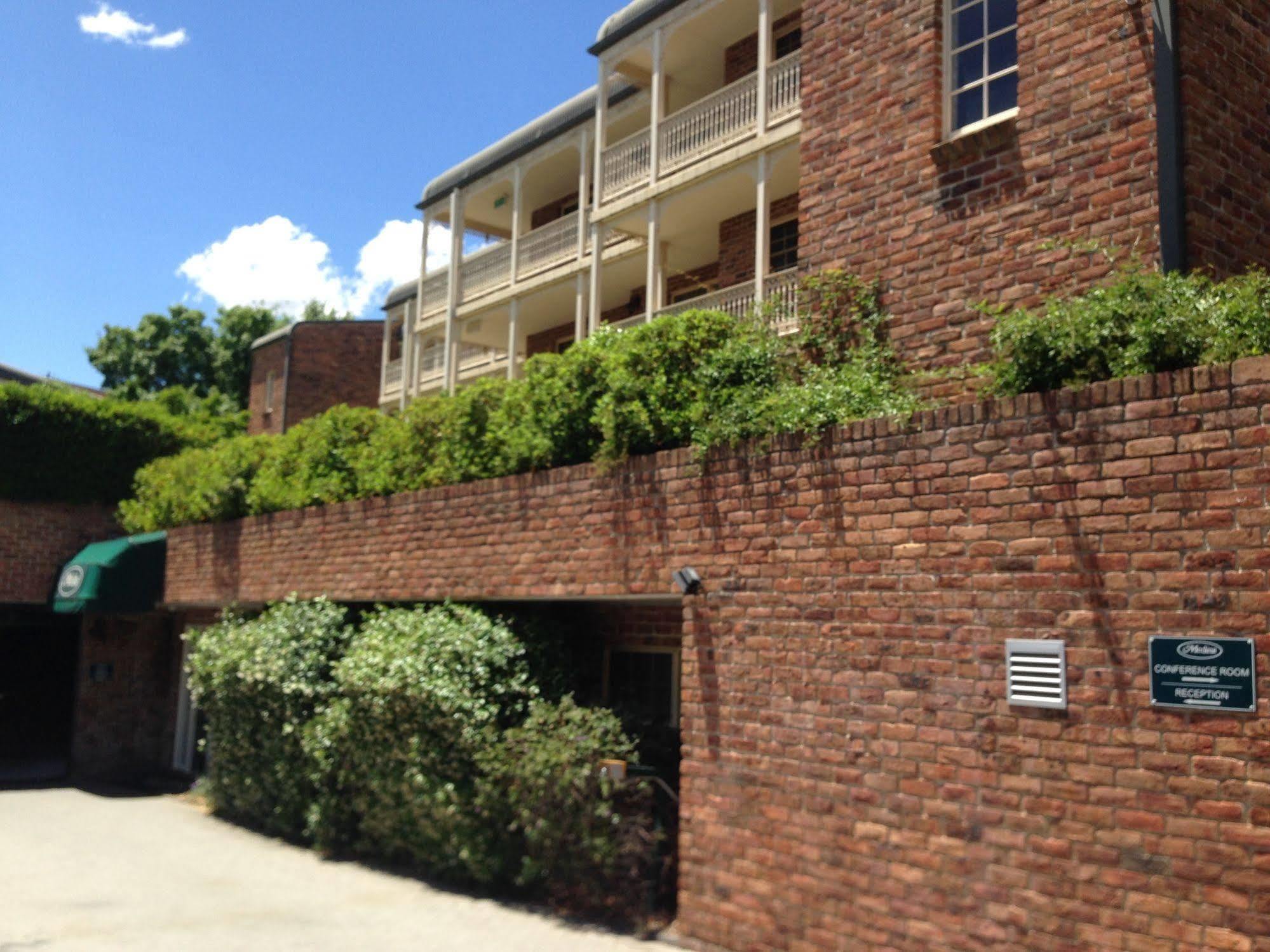 Adina Serviced Apartments Canberra Kingston Exterior photo