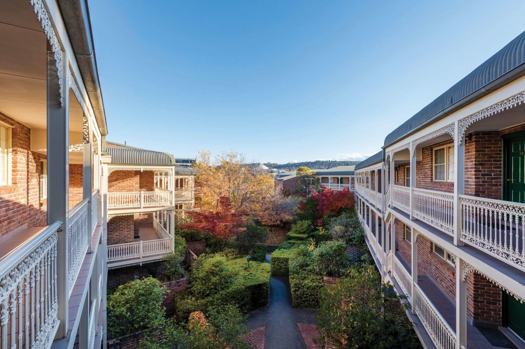 Adina Serviced Apartments Canberra Kingston Exterior photo